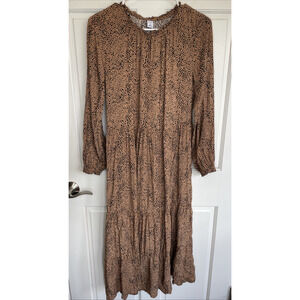 Old Navy Women's Boho Tiered Maxi Dress Sz M Long Sleeve Animal Print Flowy